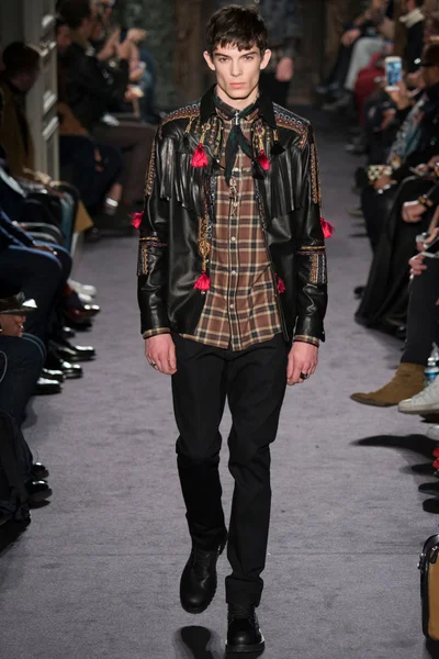 Look 67